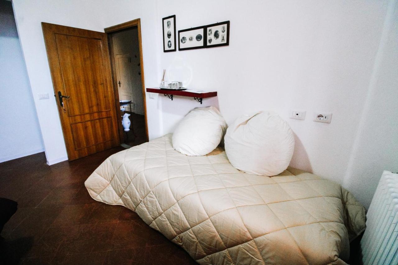 Villa Lilia By Let Siena Buitenkant foto